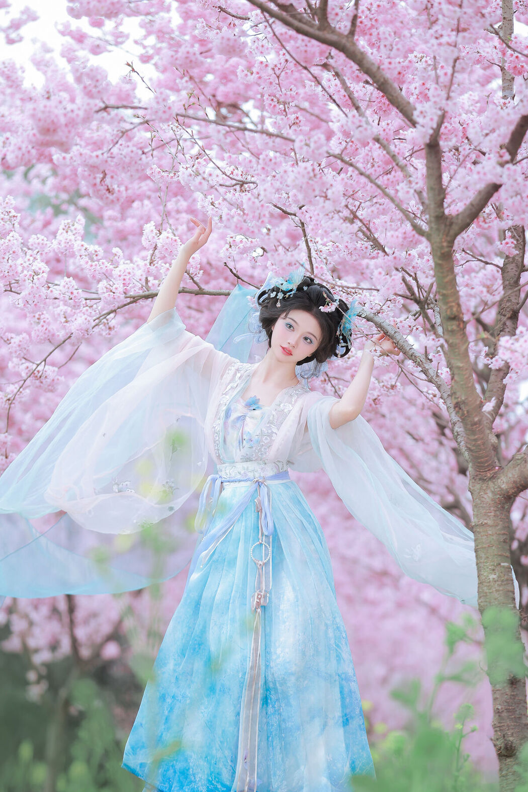 YiTuYu艺图语 Vol.8594 Shi Yuan ZZ (24P)