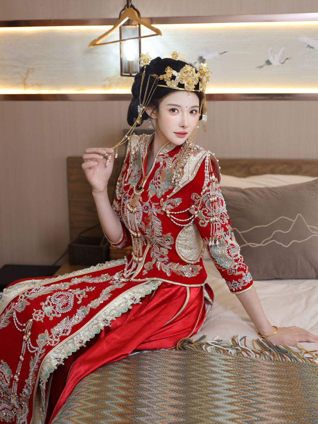 XiuRen秀人网 Uncensored Li Shuang Er 梨霜儿 – R18 秀人网模特 秀禾服 Part01 (58P)