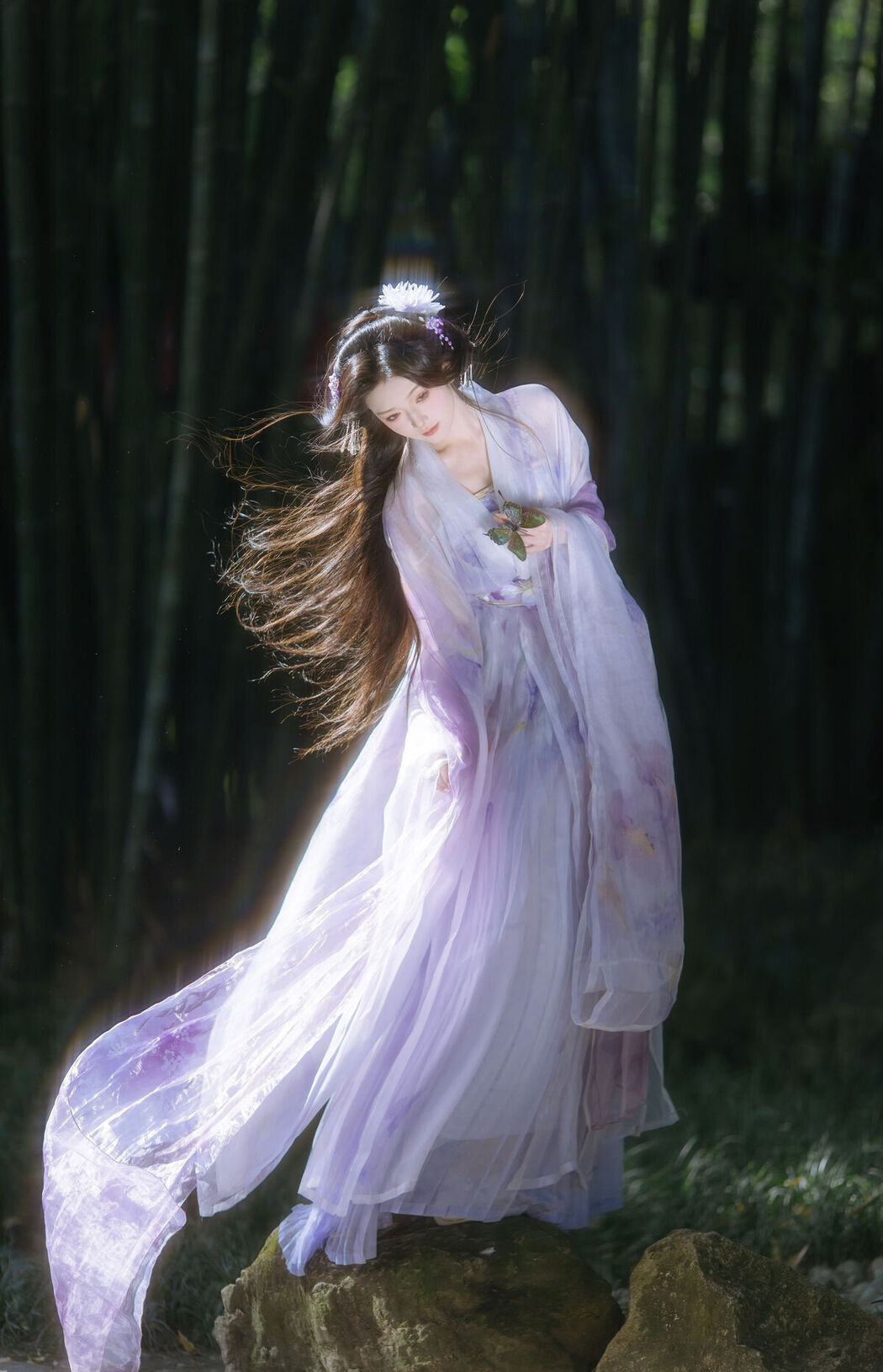 YiTuYu艺图语 Vol.8633 Chi Yan Zai Zhe Li (24P)