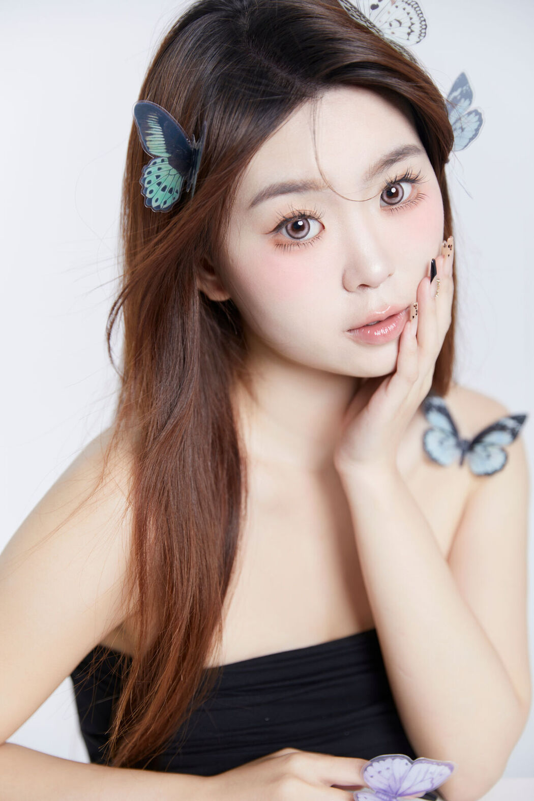 YiTuYu艺图语 Vol.8604 Carlee Shi 77 Ya (25P)