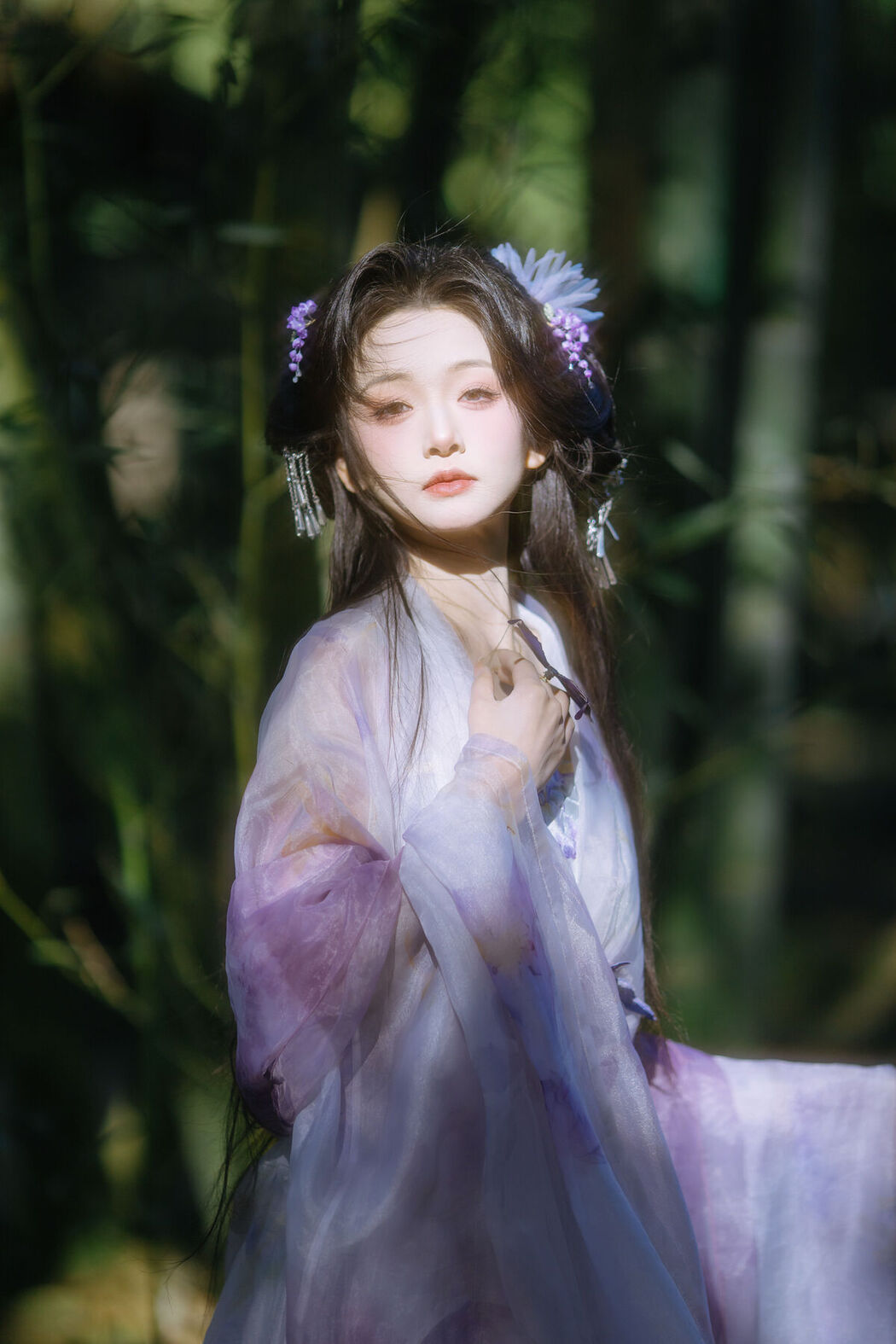 YiTuYu艺图语 Vol.8633 Chi Yan Zai Zhe Li (24P)