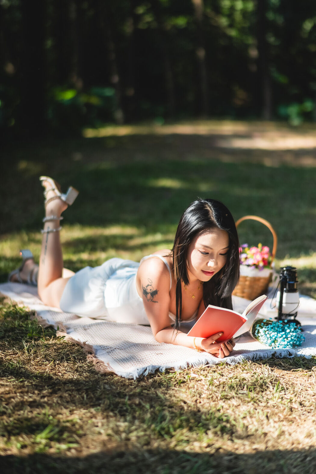 YiTuYu艺图语 Vol.8597 Zhuai Jie (22P)