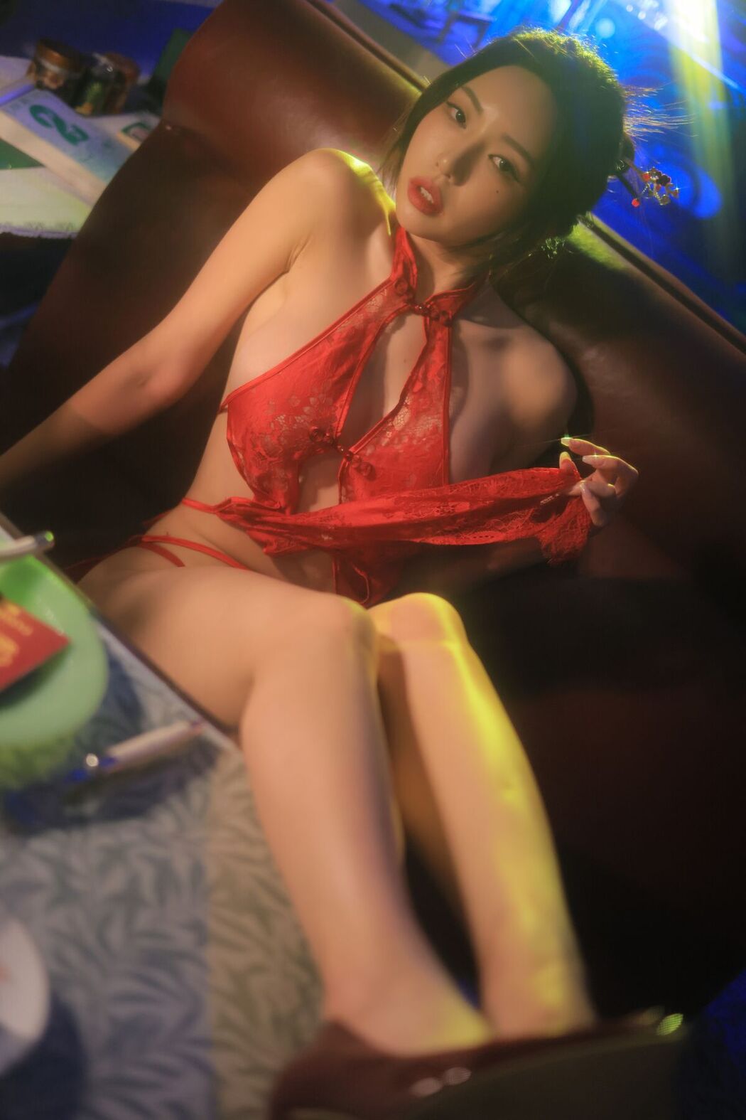 Dongeuran 동그란 – Hong Kong Part02 (52P)