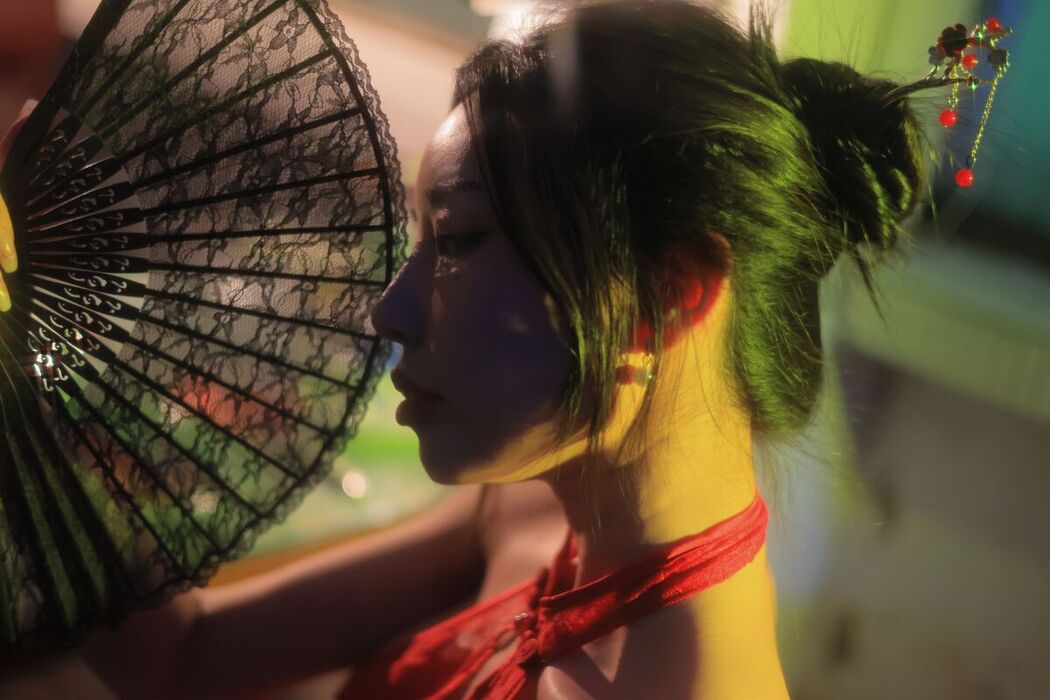 Dongeuran 동그란 – Hong Kong Part01 (53P)