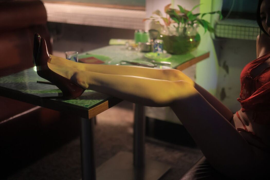 Dongeuran 동그란 – Hong Kong Part02 (52P)