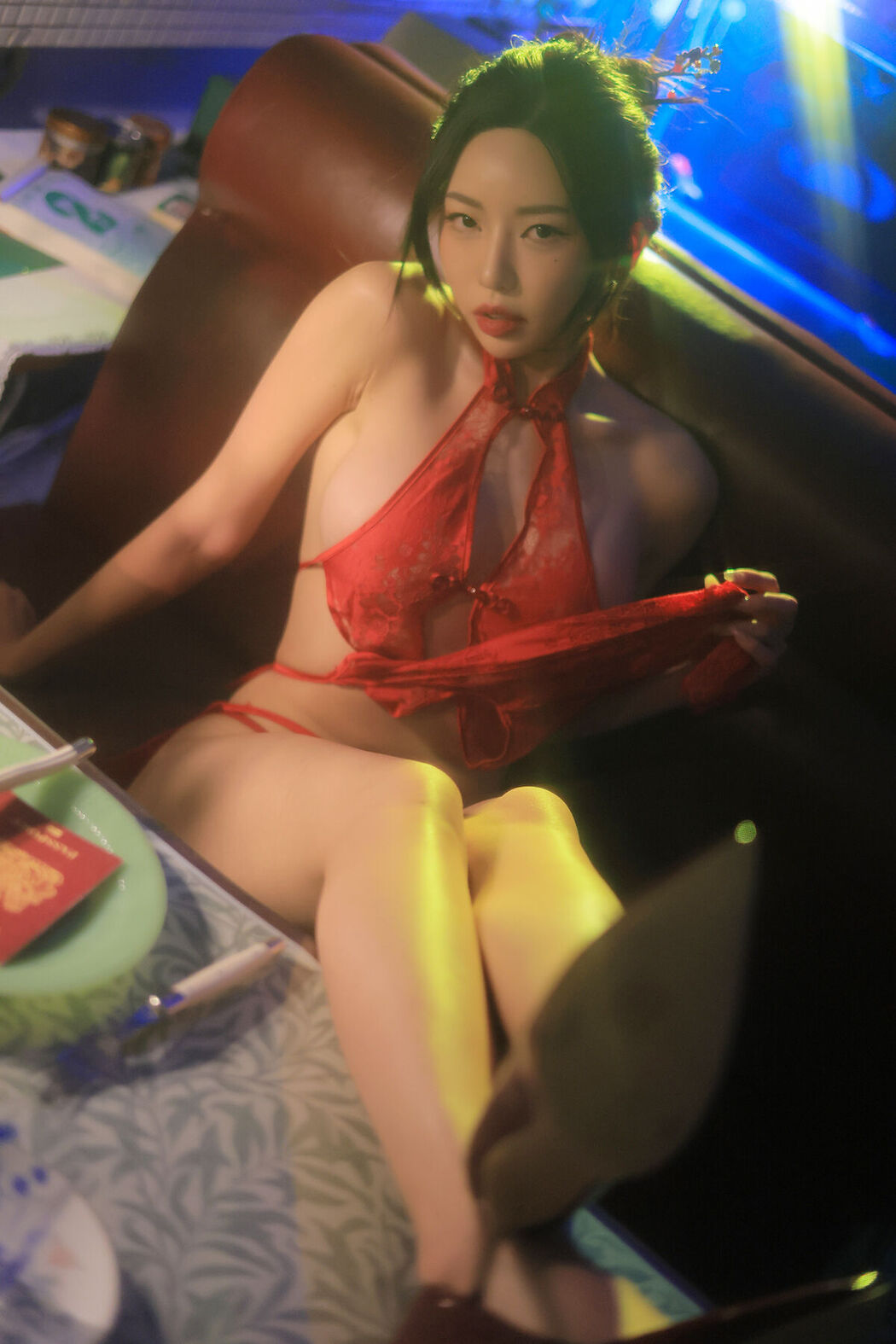 Dongeuran 동그란 – Hong Kong Part02 (52P) Cover Photo