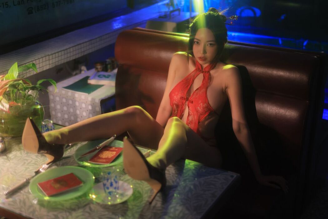 Dongeuran 동그란 – Hong Kong Part02 (52P)