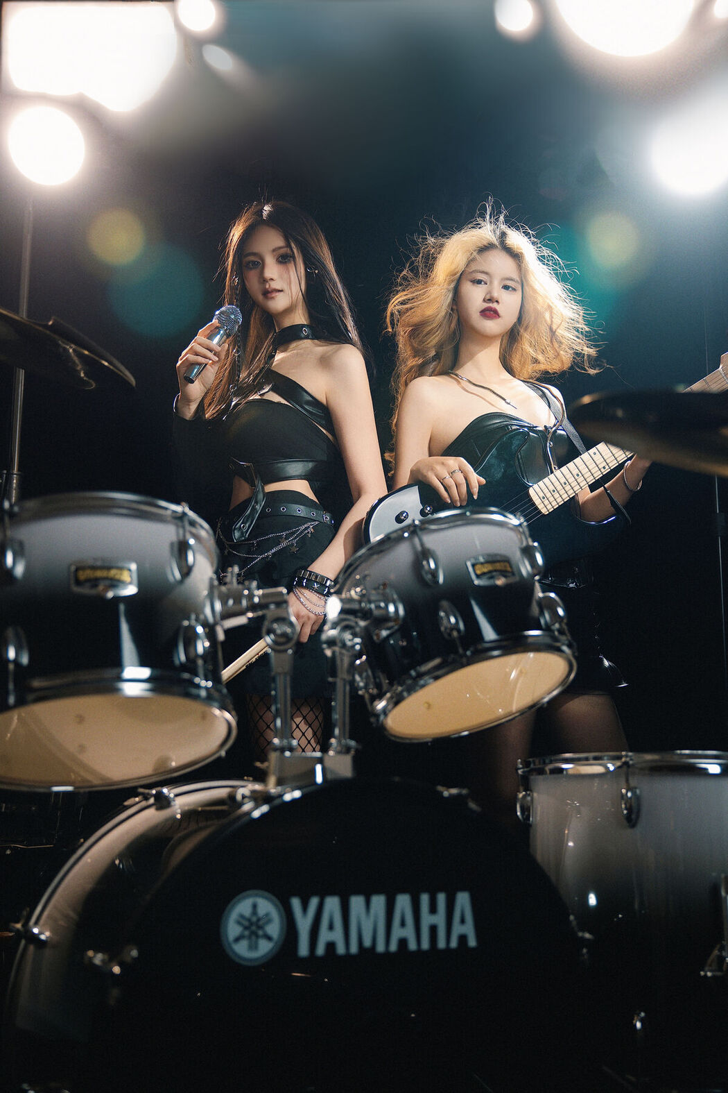 YiTuYu艺图语 Vol.8639 A Yin Ya (25P)