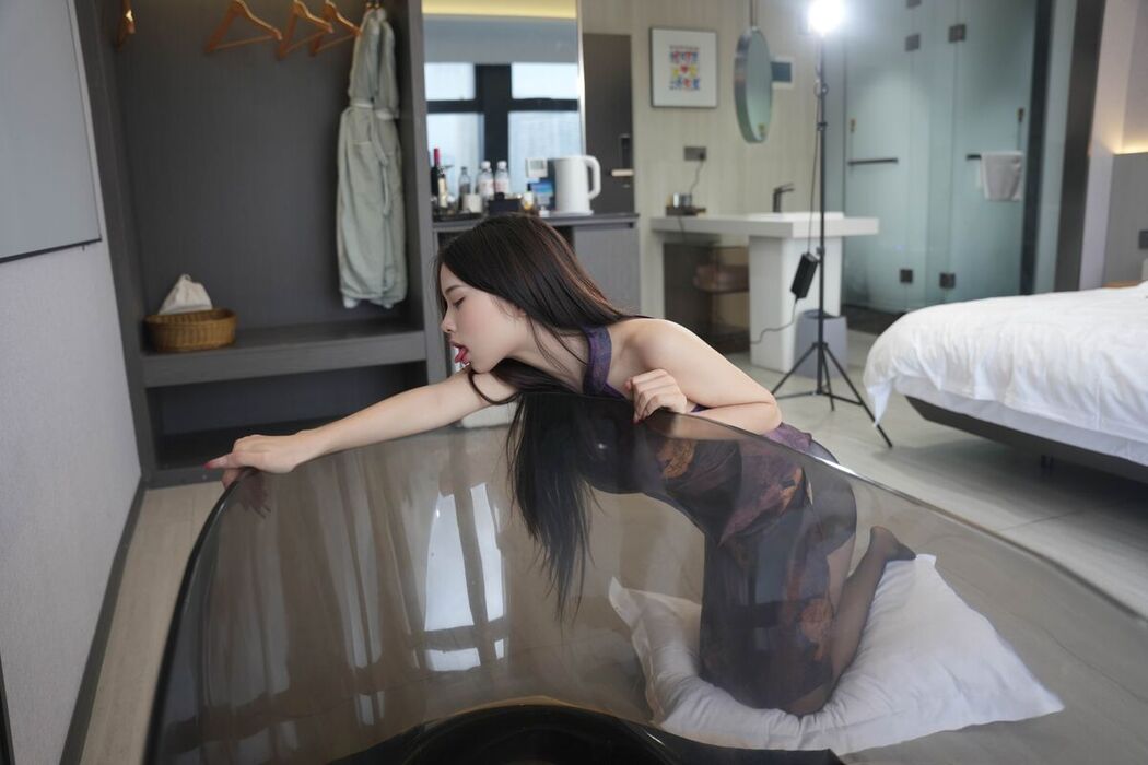 XiuRen秀人网 Uncensored Xiao Nai Jiao 小奶娇 – R18 秀人网模特 复古旗袍黑丝 Part01 (47P)