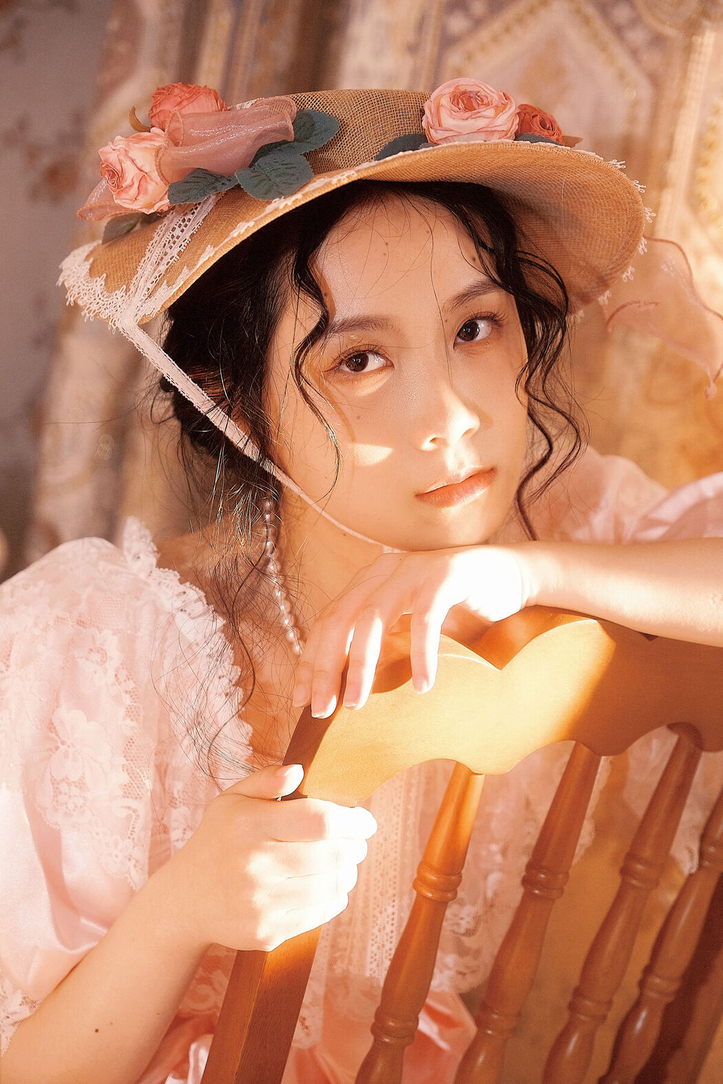 YiTuYu艺图语 Vol.8637 Jiang Jiang (21P)