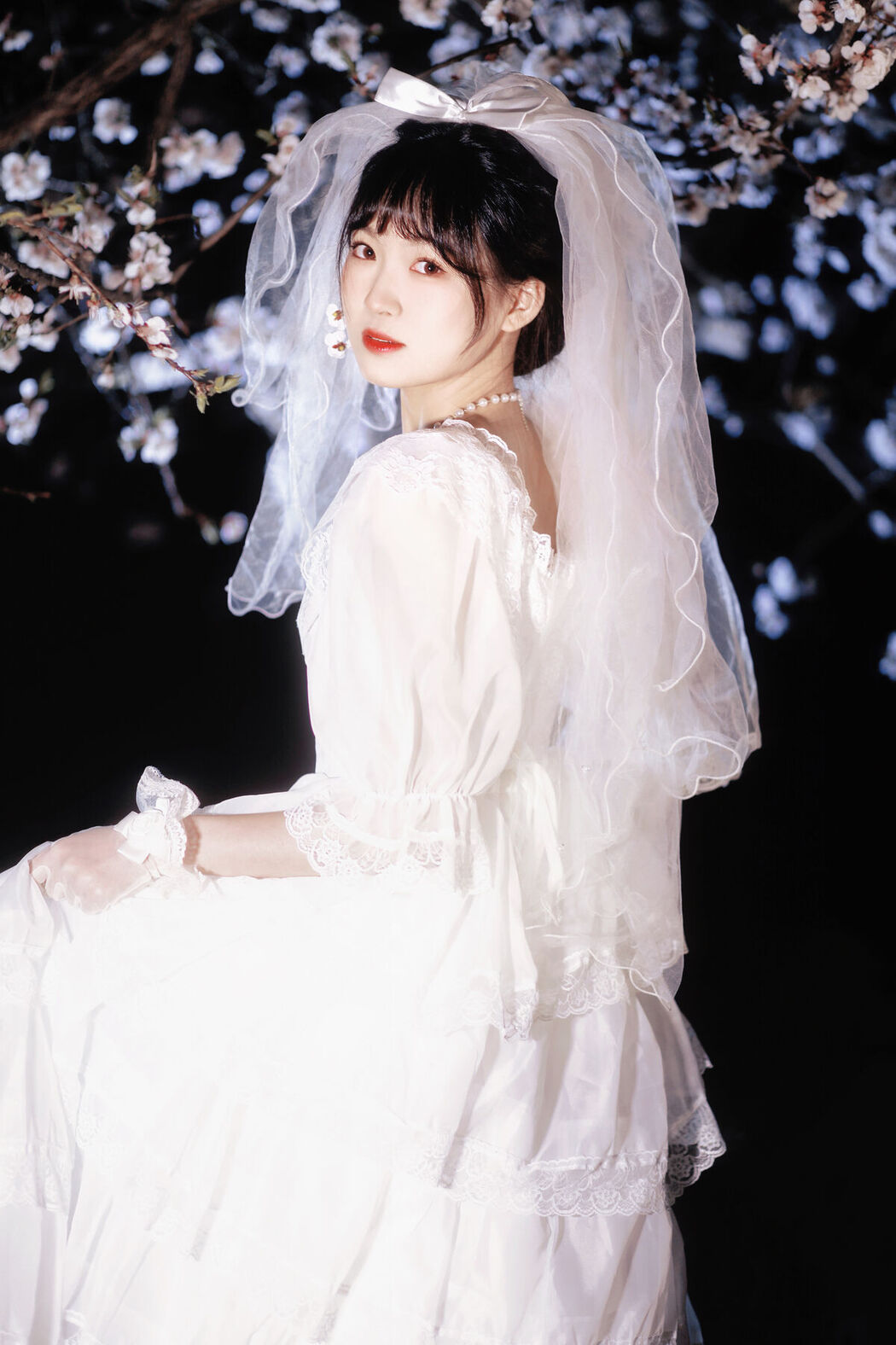 YiTuYu艺图语 Vol.8635 Ren Hai Bu (26P)