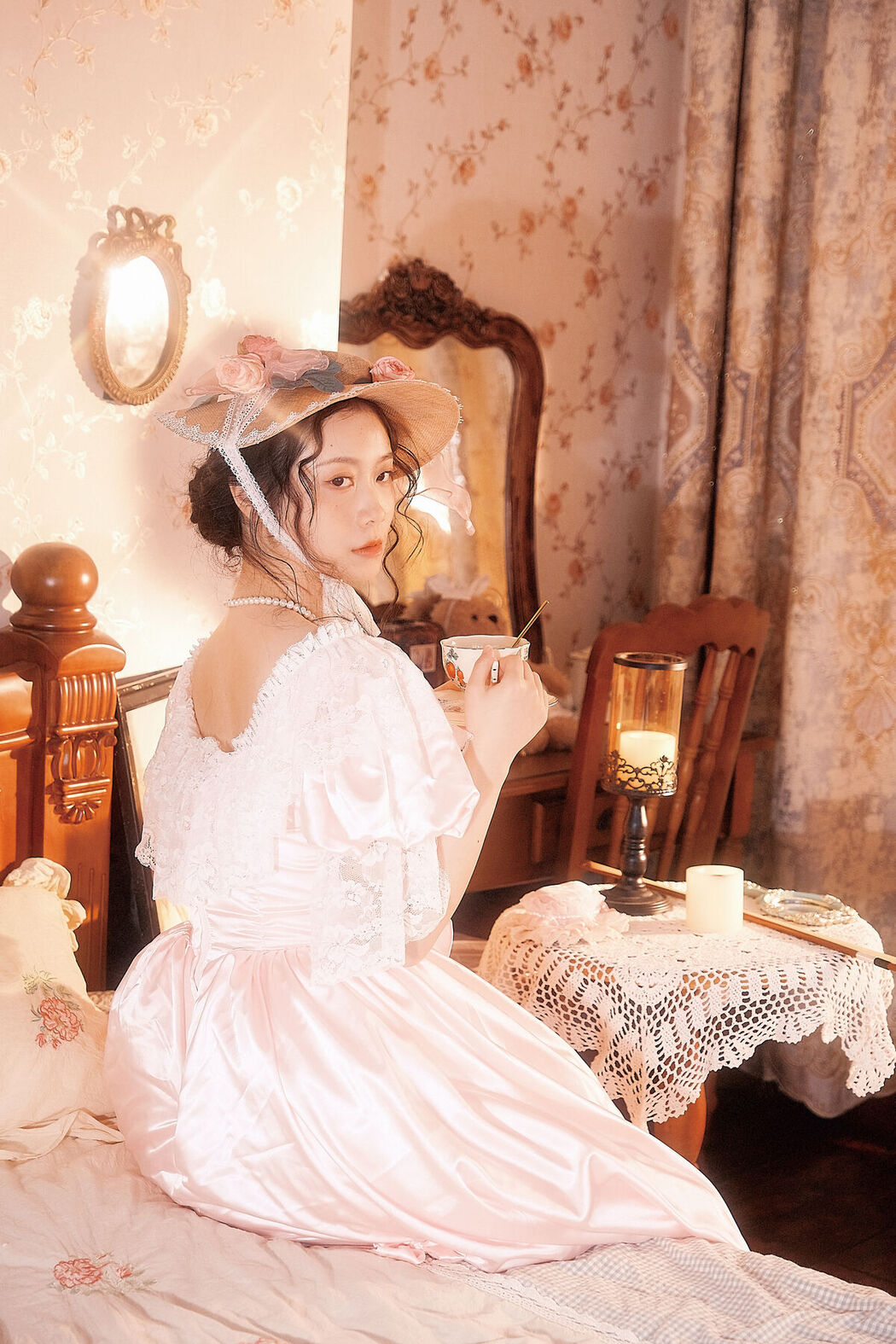 YiTuYu艺图语 Vol.8637 Jiang Jiang (21P)