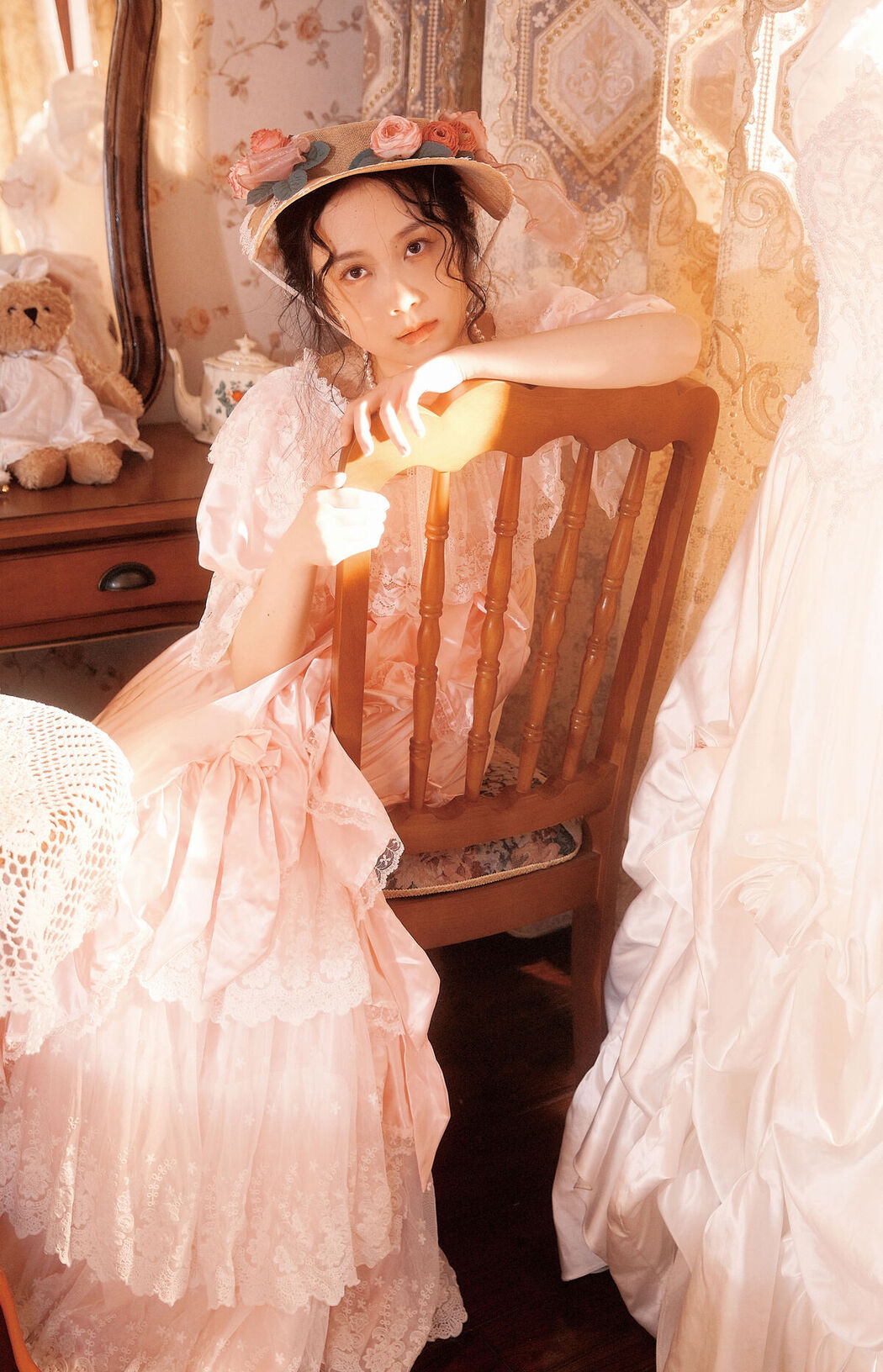 YiTuYu艺图语 Vol.8637 Jiang Jiang (21P)