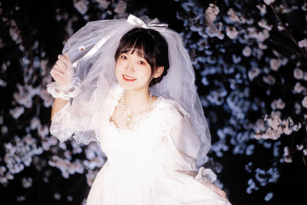 YiTuYu艺图语 Vol.8635 Ren Hai Bu (26P)