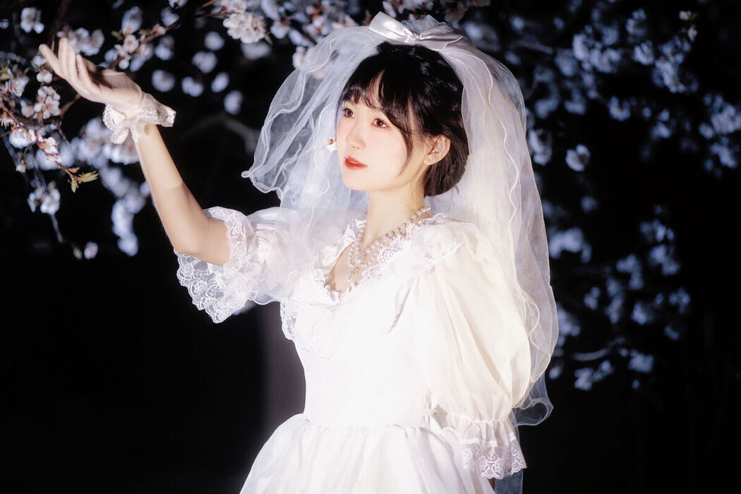 YiTuYu艺图语 Vol.8635 Ren Hai Bu (26P)