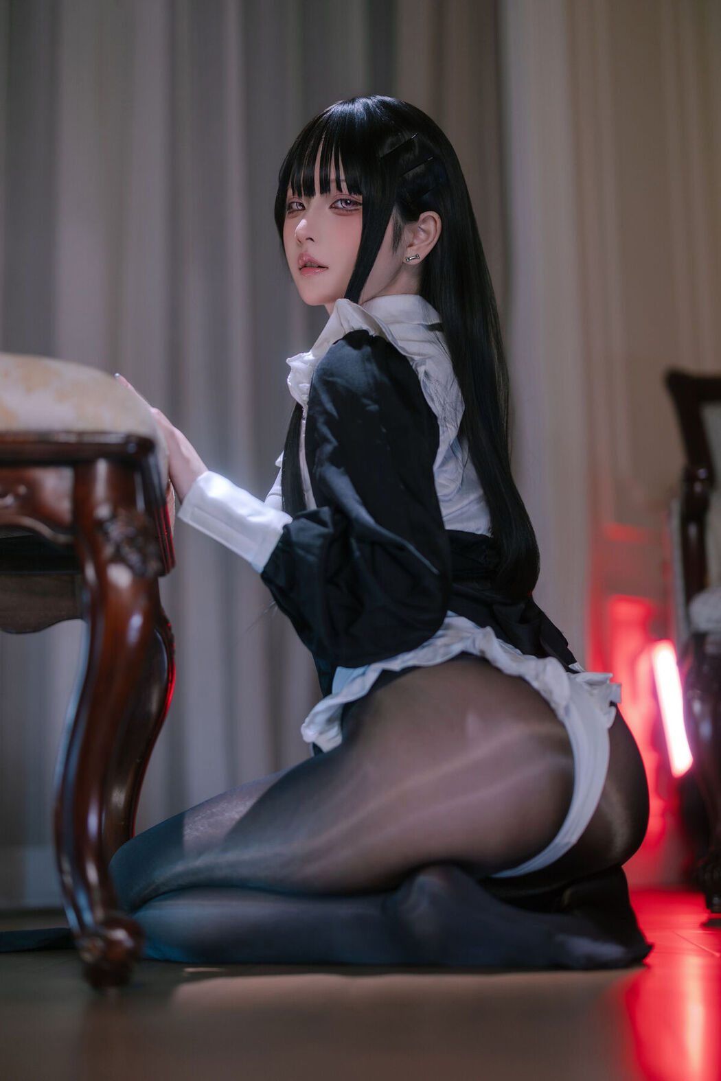 Coser@屿鱼 – 黑丝修女 (41P)
