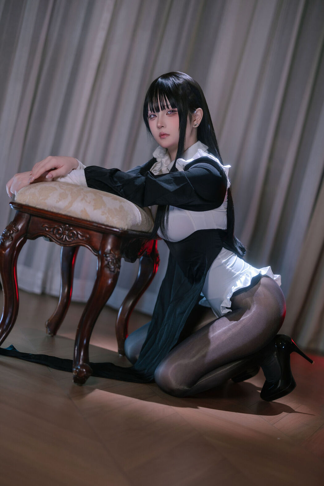Coser@屿鱼 – 黑丝修女 (41P)