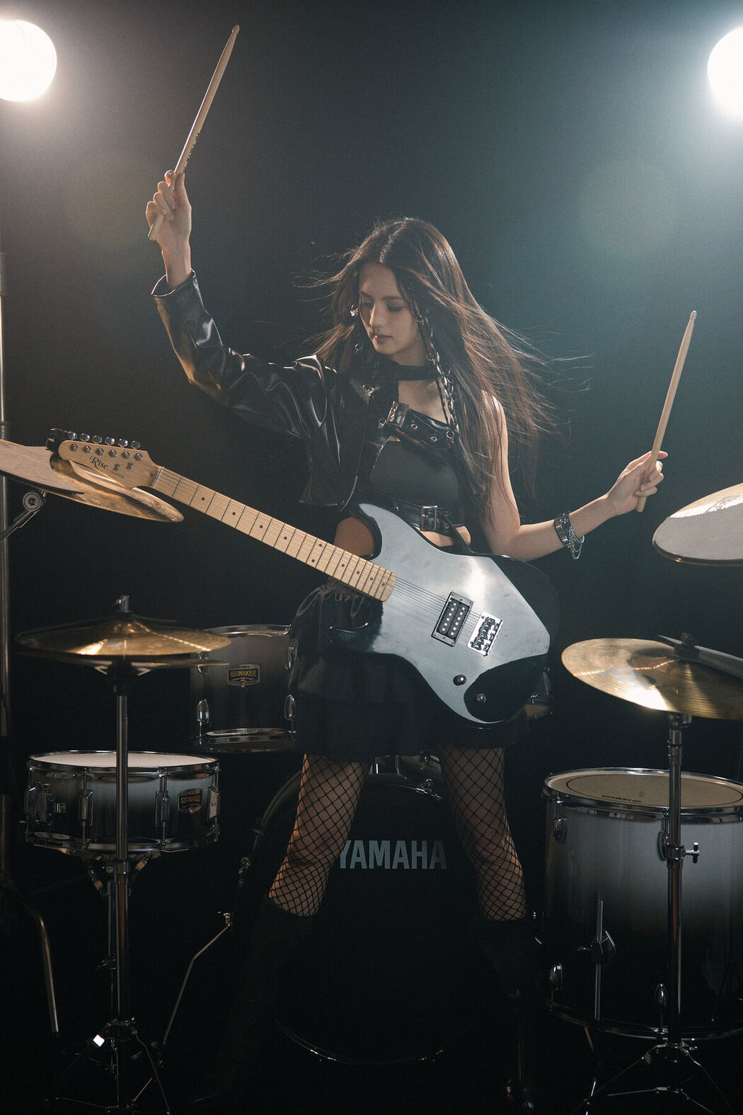 YiTuYu艺图语 Vol.8639 A Yin Ya (25P)