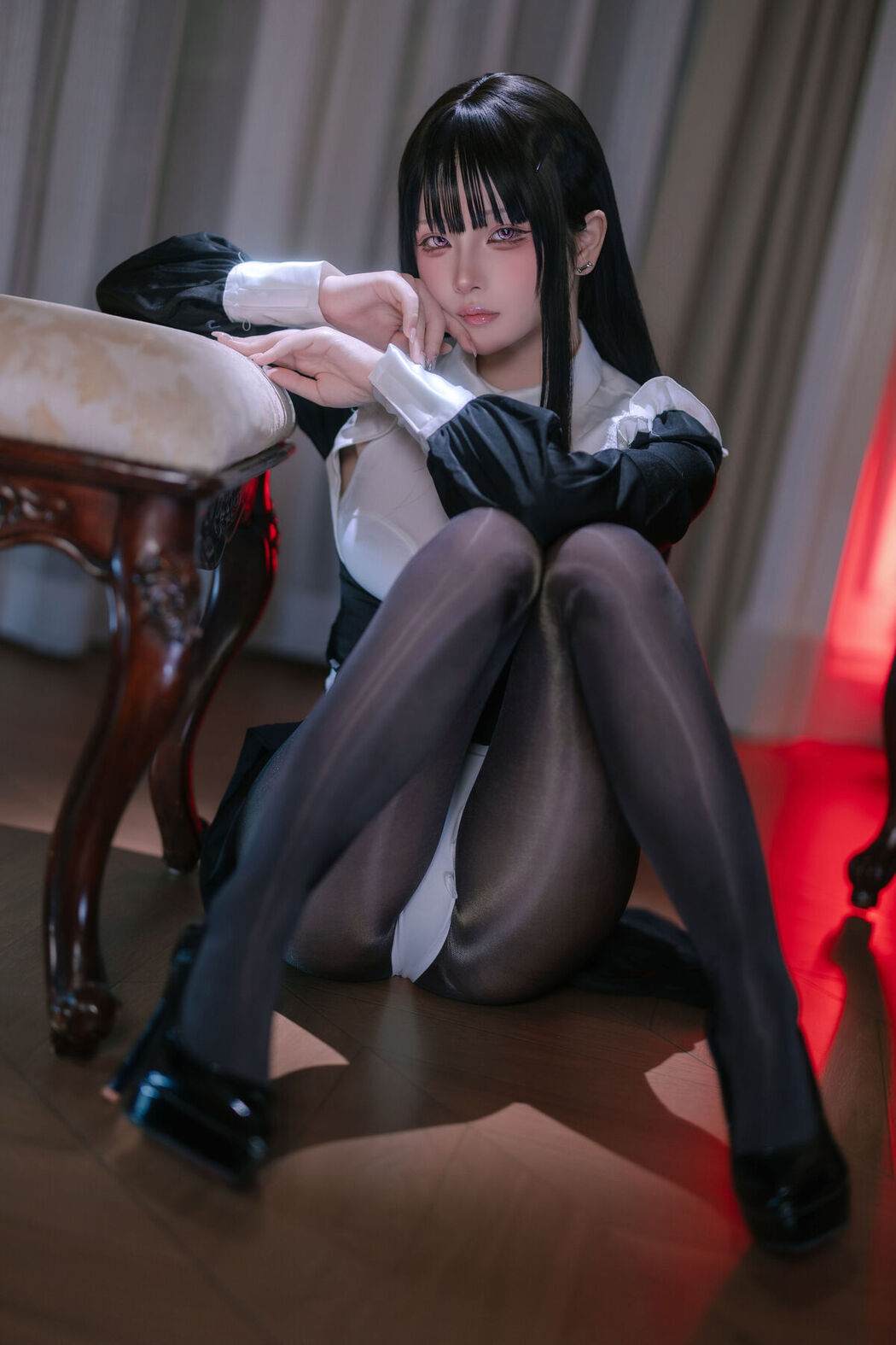 Coser@屿鱼 – 黑丝修女 (41P)