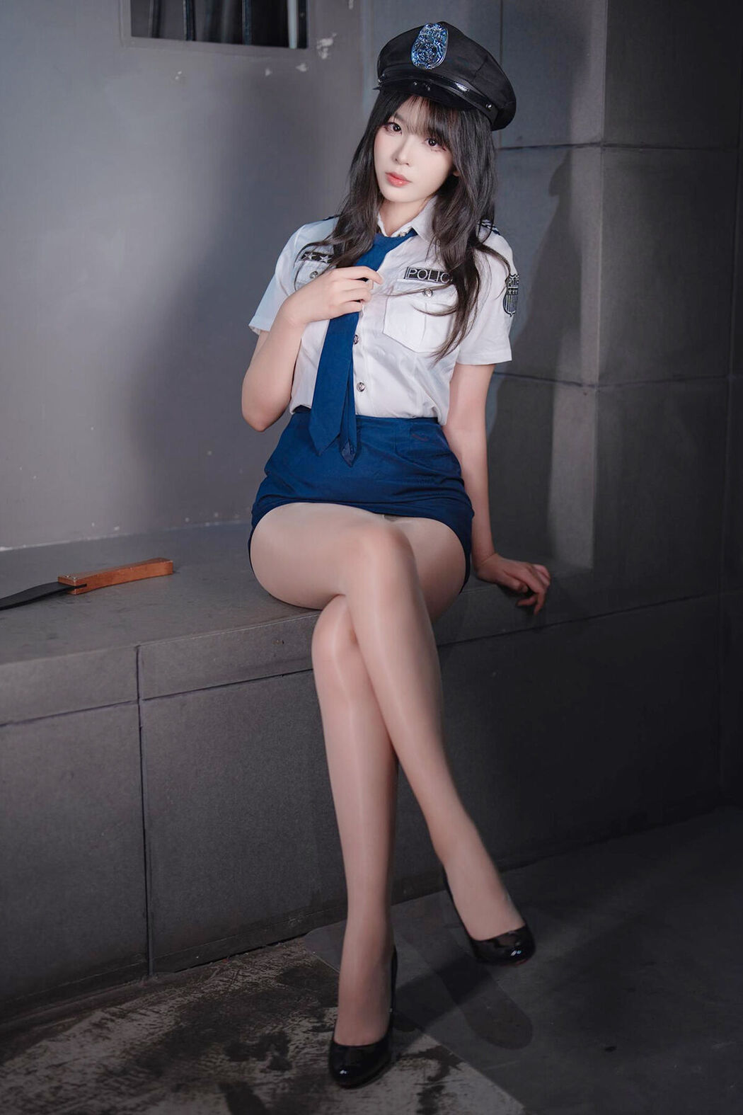 Coser@轩萧学姐 – 女警官 Part02 (58P) Cover Photo