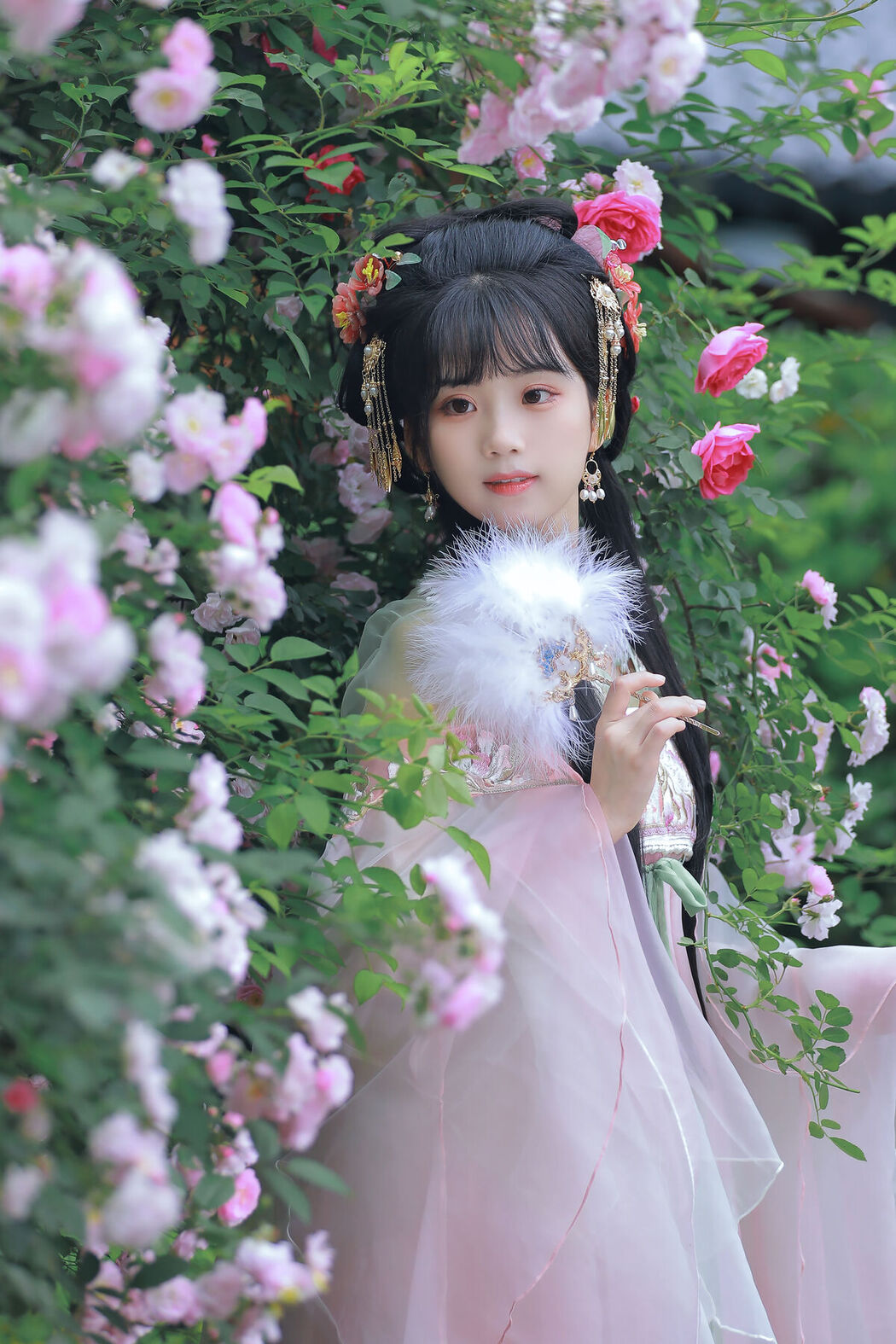 YiTuYu艺图语 Vol.8641 Zhou Zhou AY (23P)