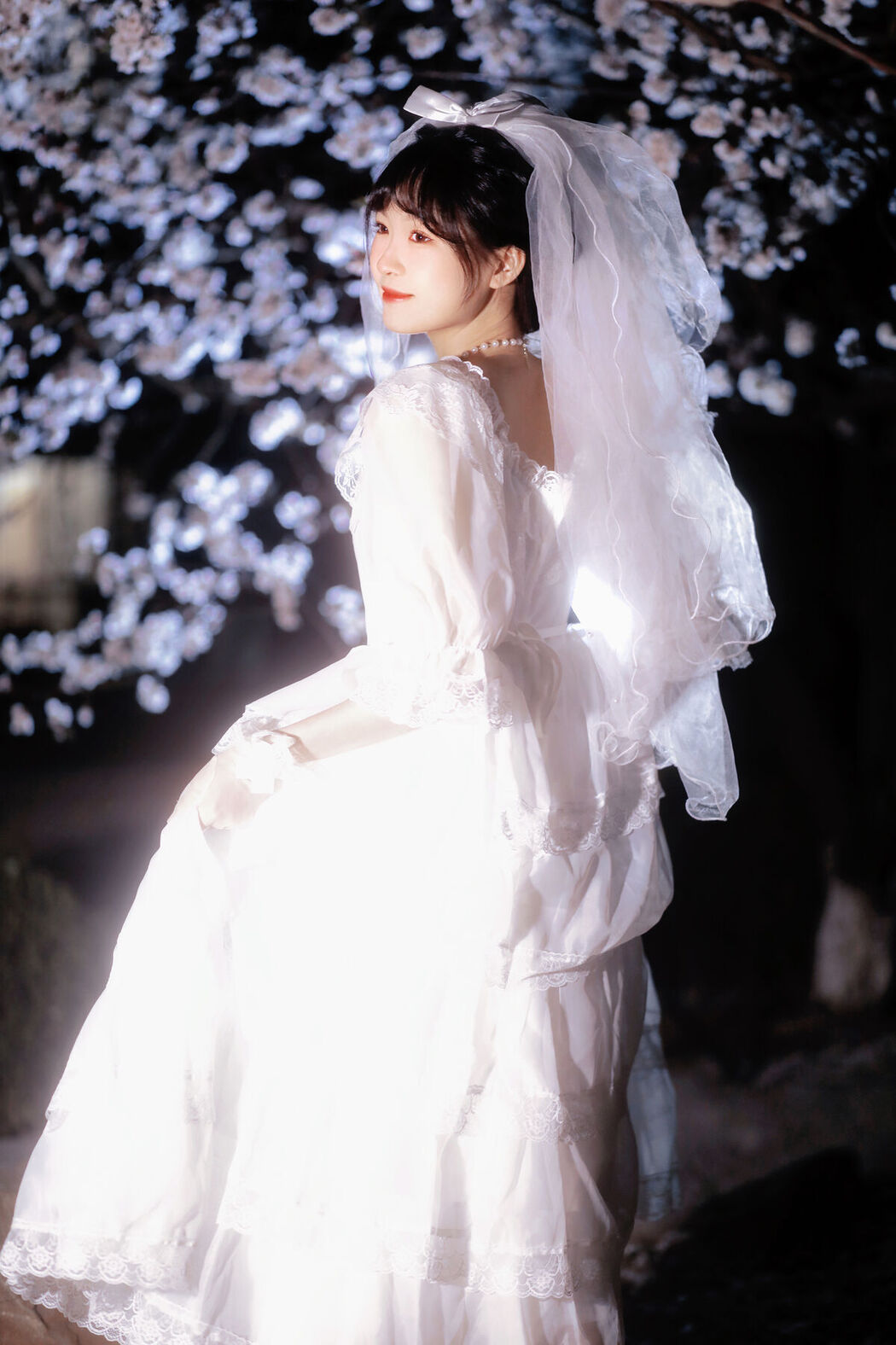 YiTuYu艺图语 Vol.8635 Ren Hai Bu (26P)