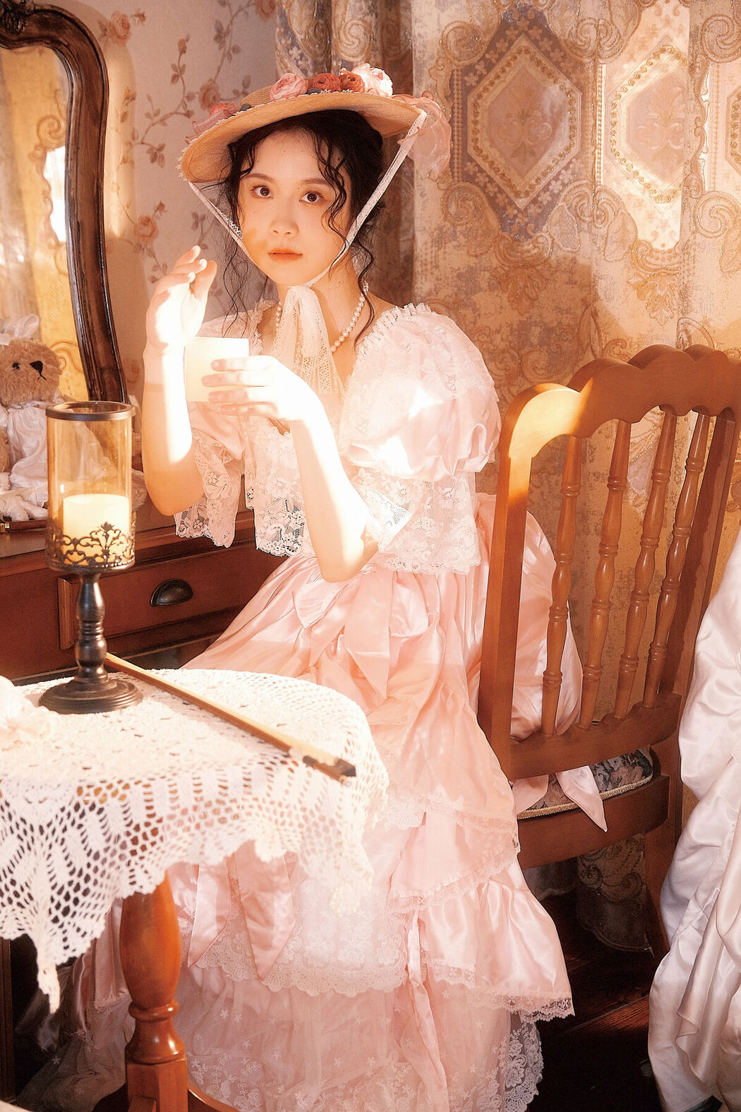 YiTuYu艺图语 Vol.8637 Jiang Jiang (21P)