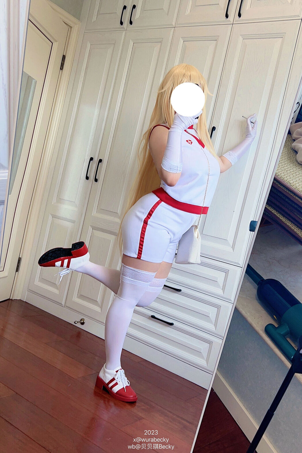 Coser@贝贝琪Becky – 食蜂 (33P)