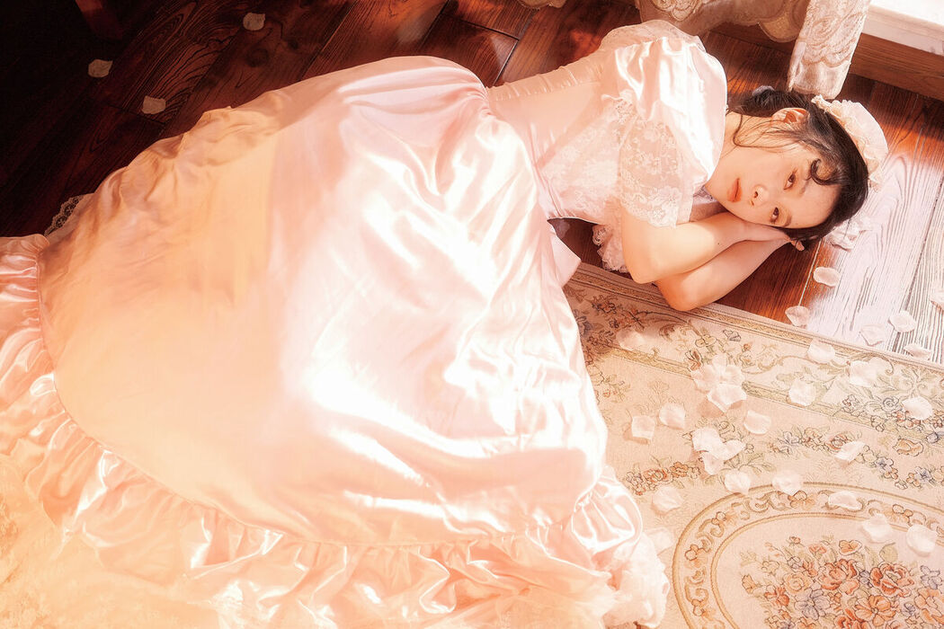 YiTuYu艺图语 Vol.8637 Jiang Jiang (21P)