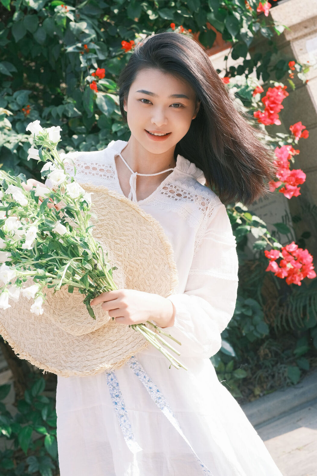 YiTuYu艺图语 Vol.8644 Tong Tong (29P)