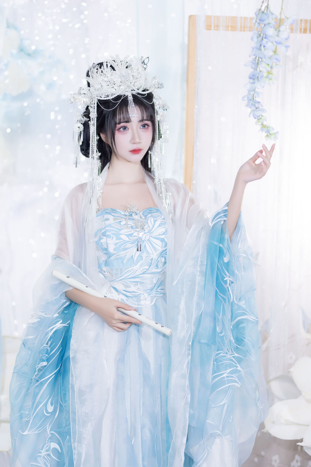 YiTuYu艺图语 Vol.8652 Qi Luo Sheng De Xiao Su Su (23P)