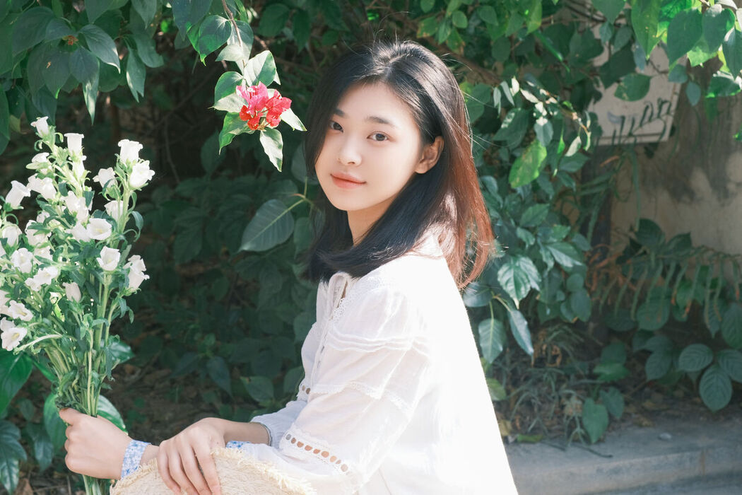 YiTuYu艺图语 Vol.8644 Tong Tong (29P)