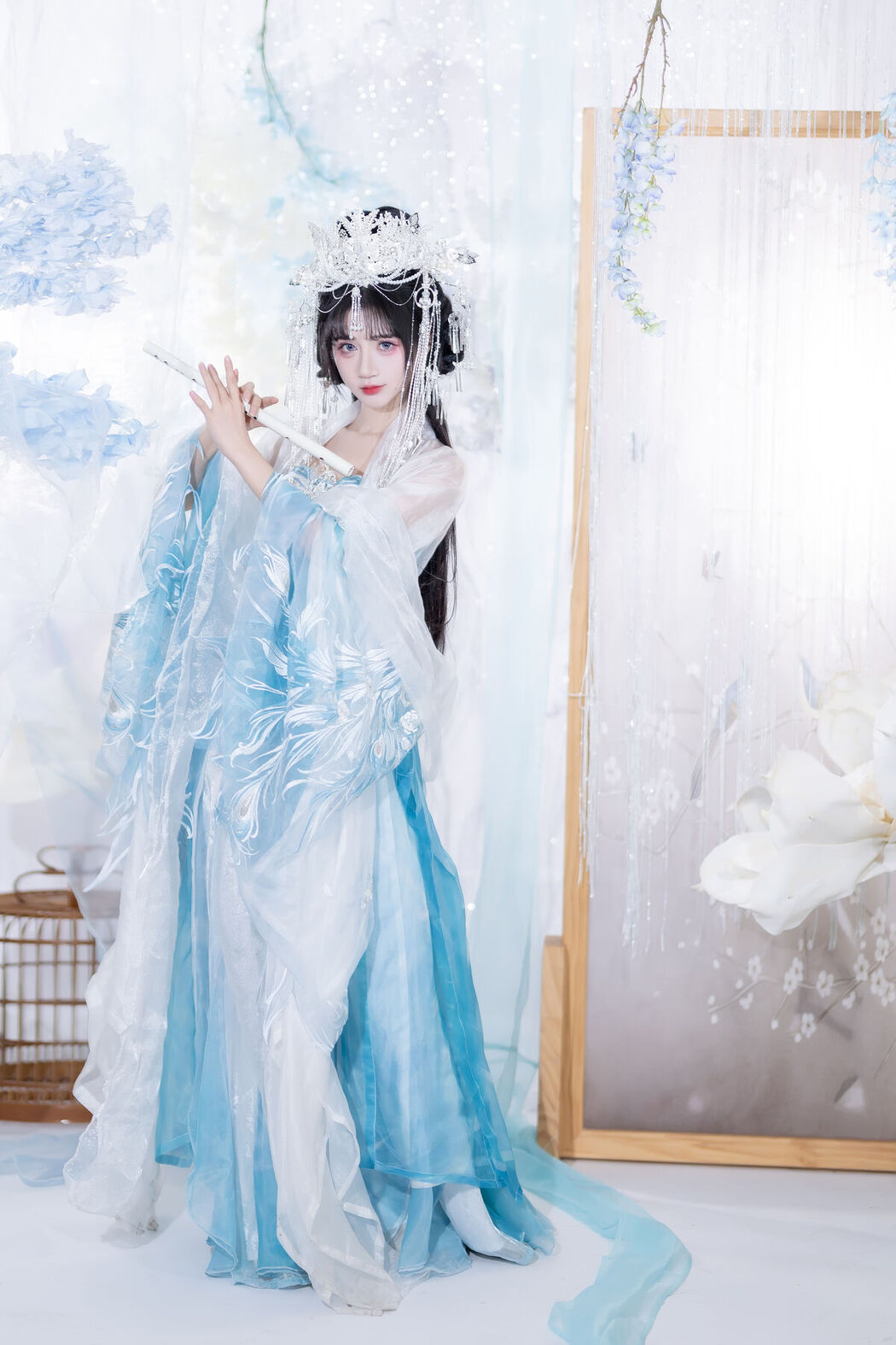 YiTuYu艺图语 Vol.8652 Qi Luo Sheng De Xiao Su Su (23P)