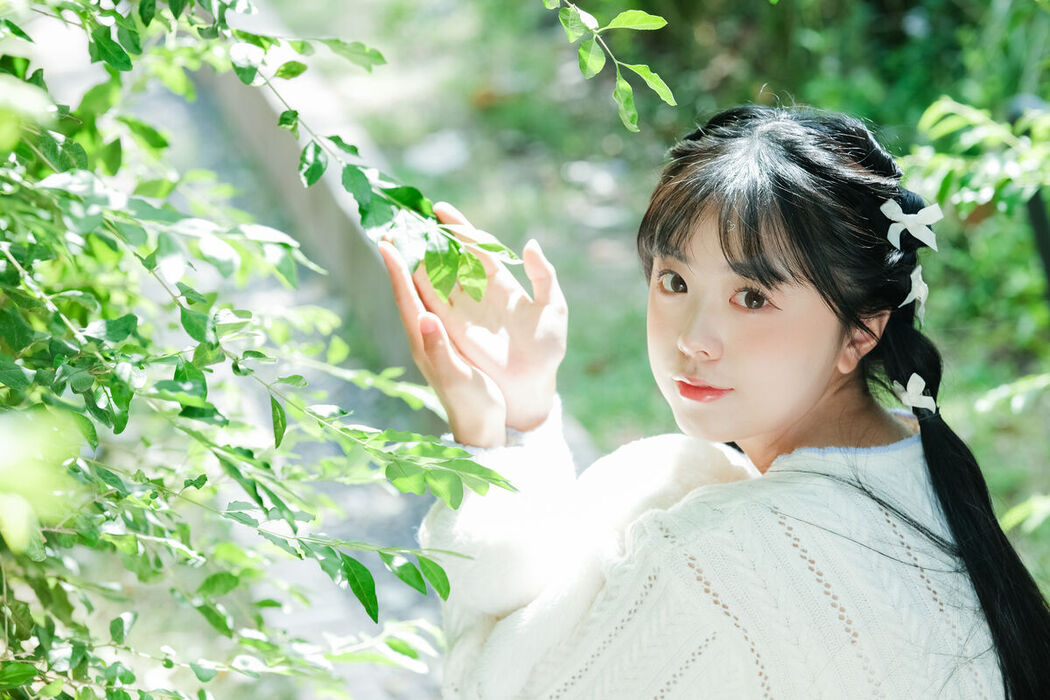 YiTuYu艺图语 Vol.8651 Yi Zhi Nuan Nuan (27P)