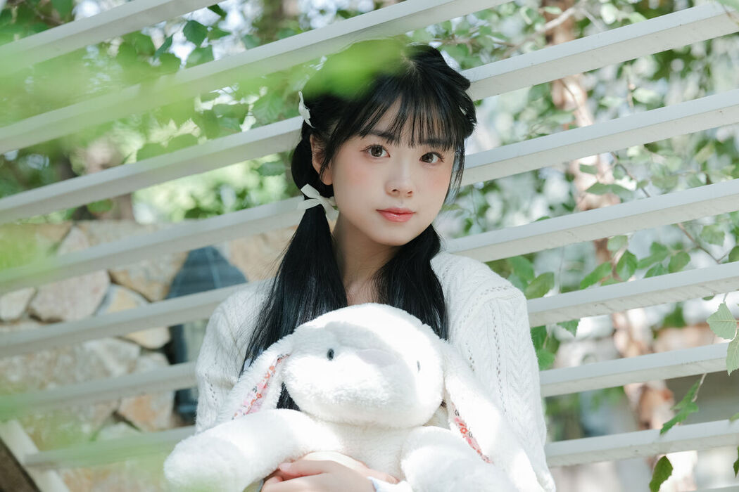 YiTuYu艺图语 Vol.8651 Yi Zhi Nuan Nuan (27P)