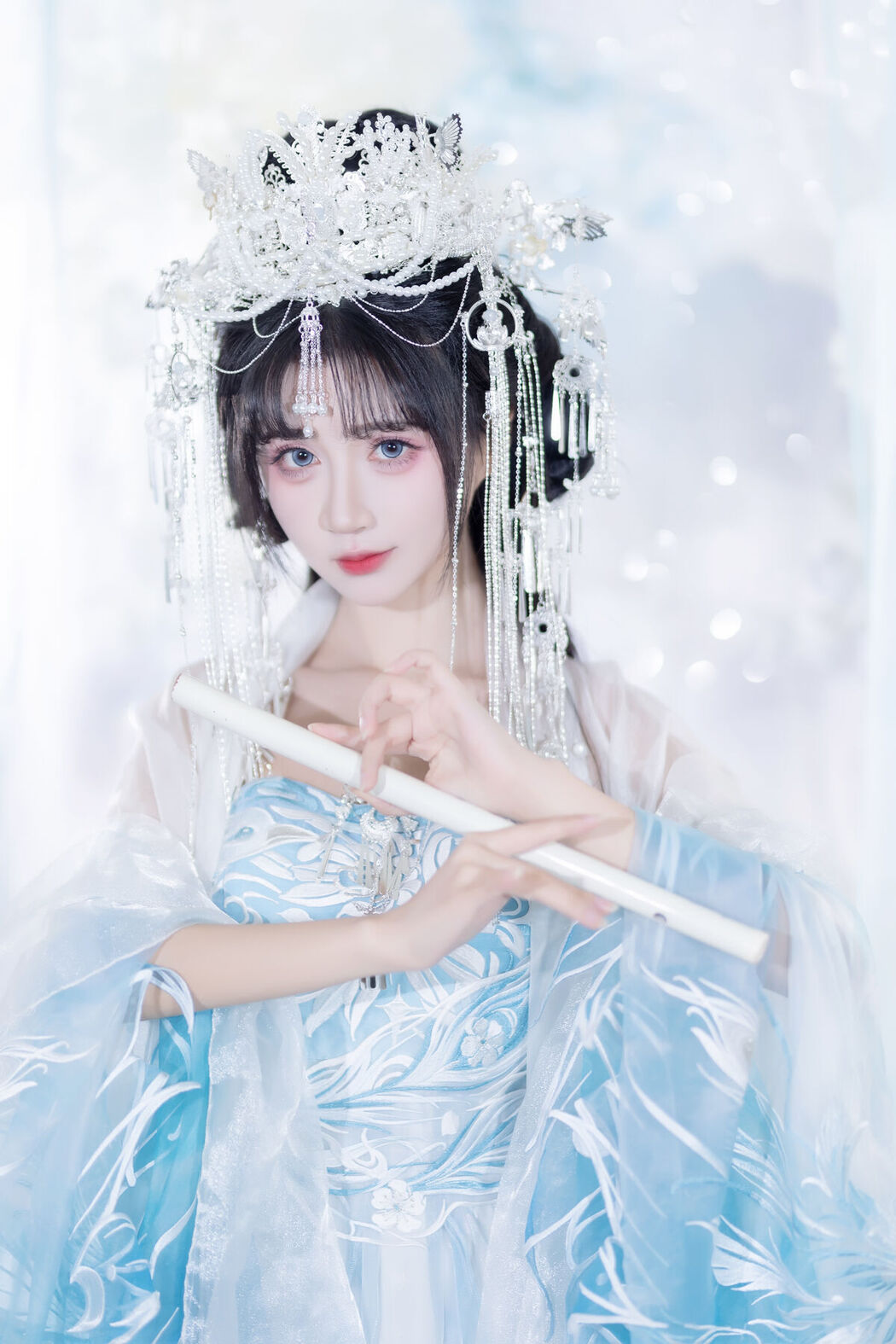 YiTuYu艺图语 Vol.8652 Qi Luo Sheng De Xiao Su Su (23P)