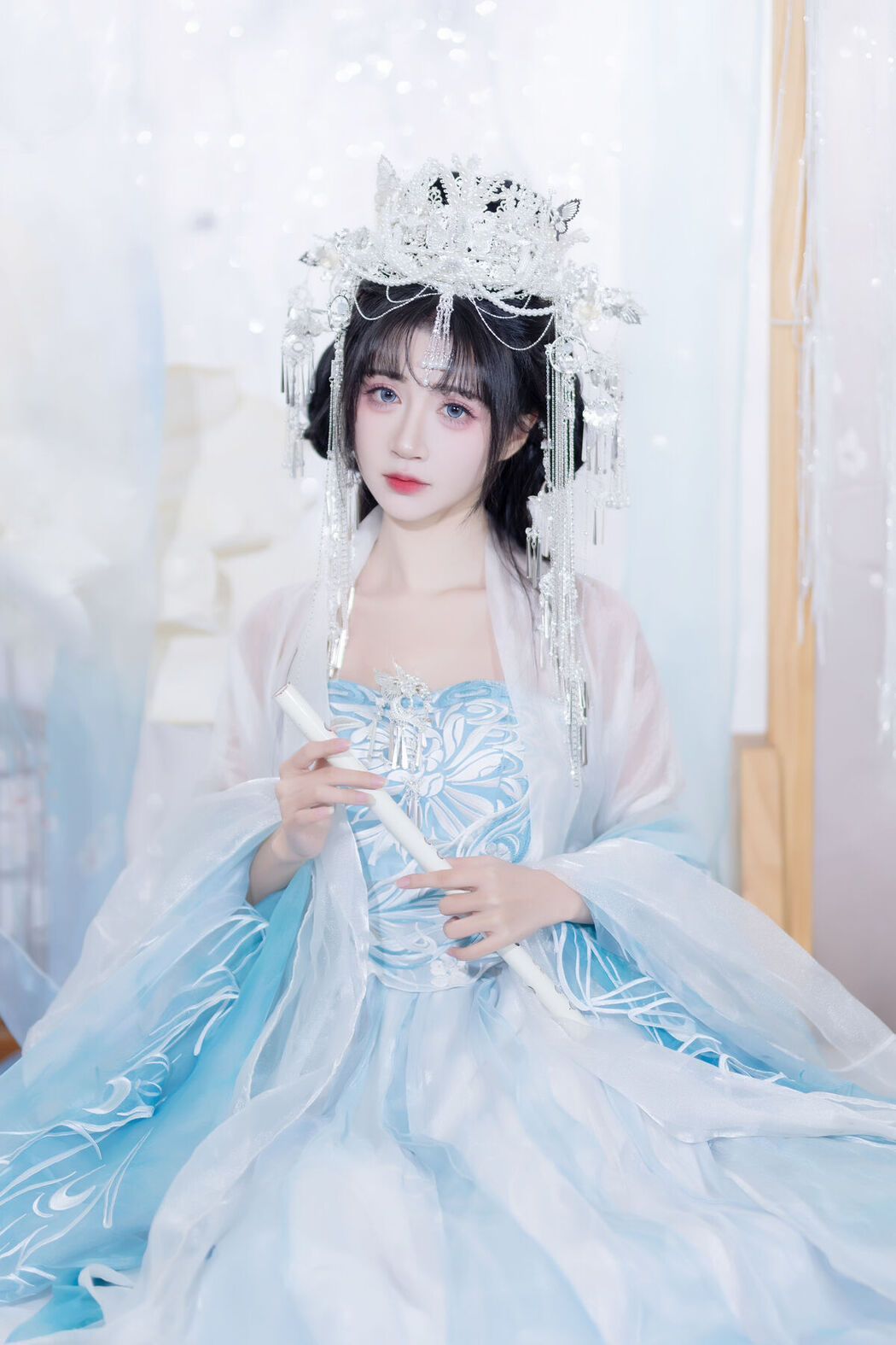 YiTuYu艺图语 Vol.8652 Qi Luo Sheng De Xiao Su Su (23P)