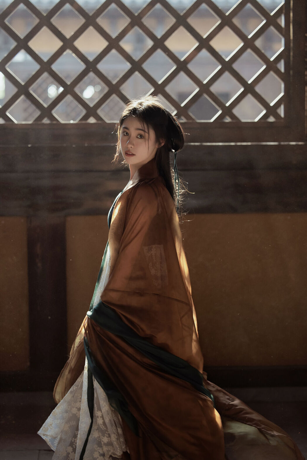 YiTuYu艺图语 Vol.8646 Wan Dou Er (24P)