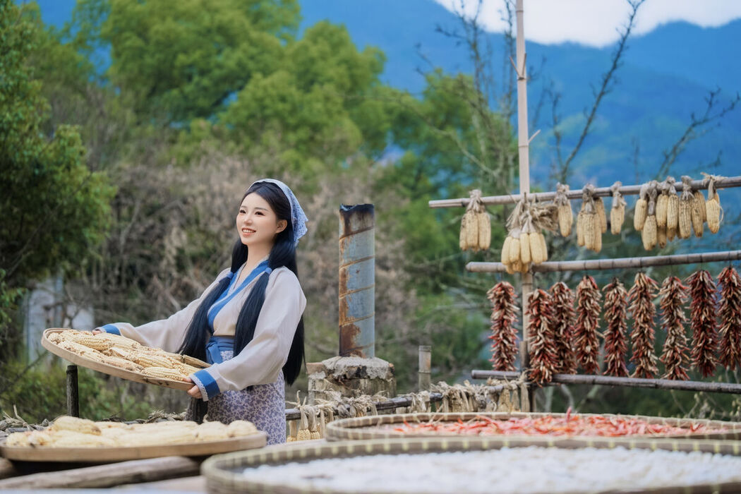 YiTuYu艺图语 Vol.8653 Zhang Ying (20P)