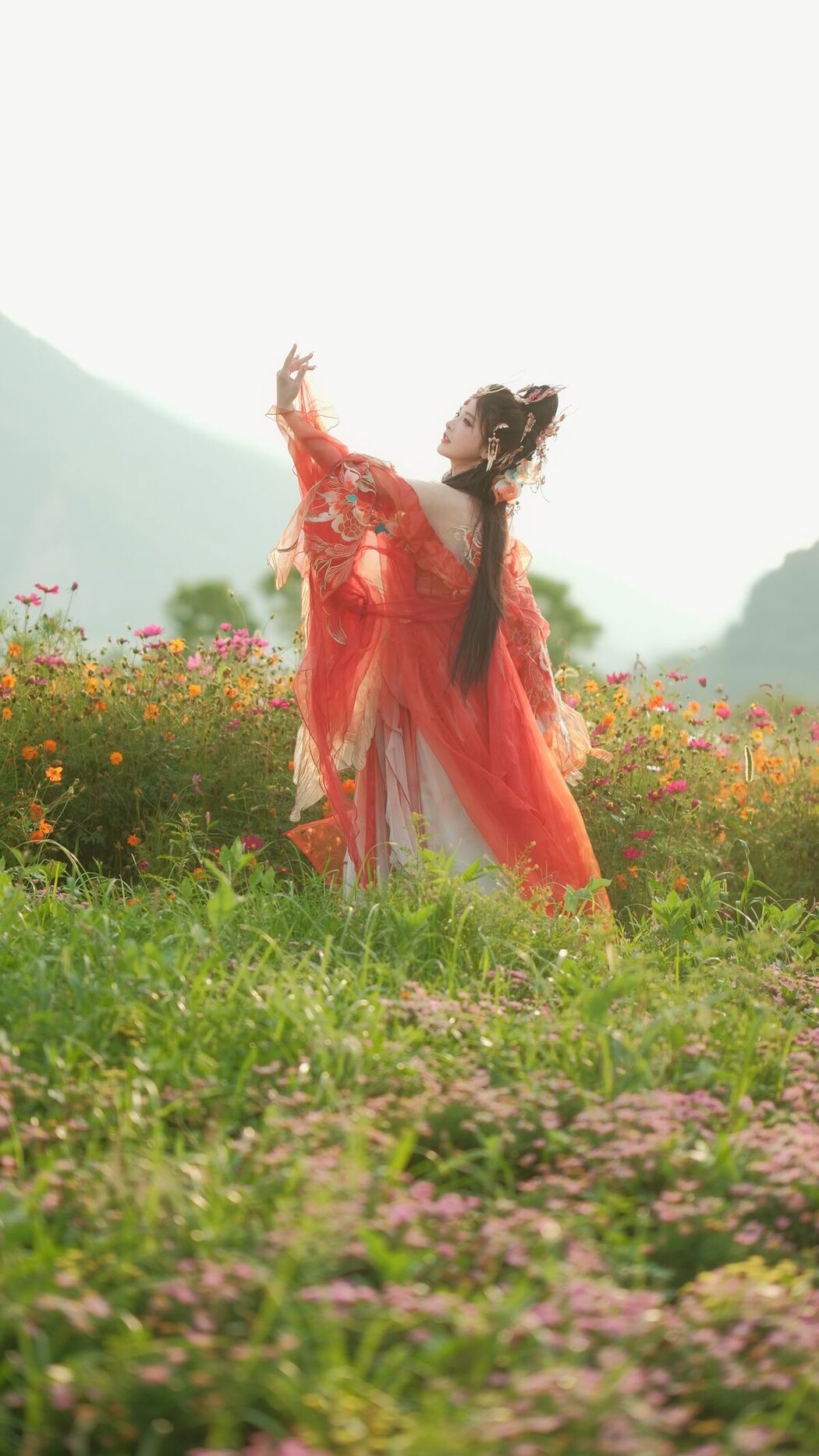 YiTuYu艺图语 Vol.8642 Xiao Shang Guan (17P)