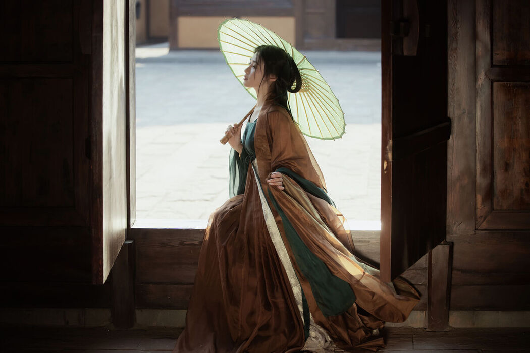 YiTuYu艺图语 Vol.8646 Wan Dou Er (24P)