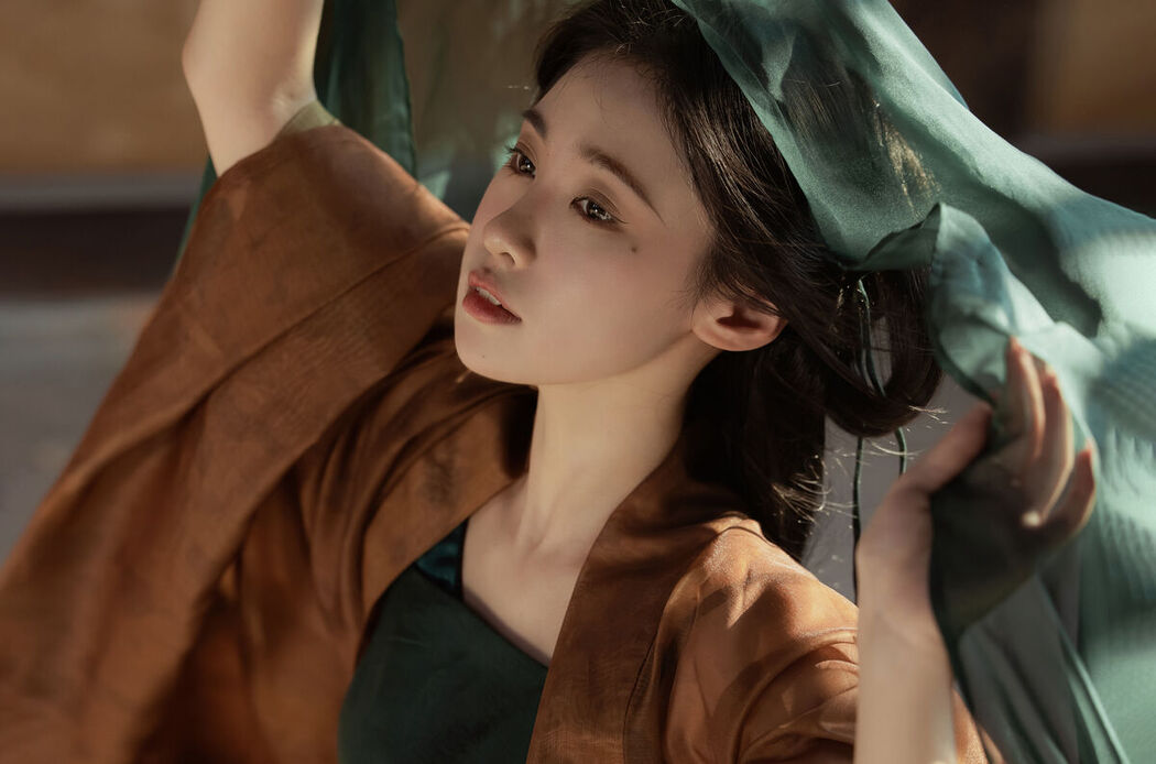 YiTuYu艺图语 Vol.8646 Wan Dou Er (24P)