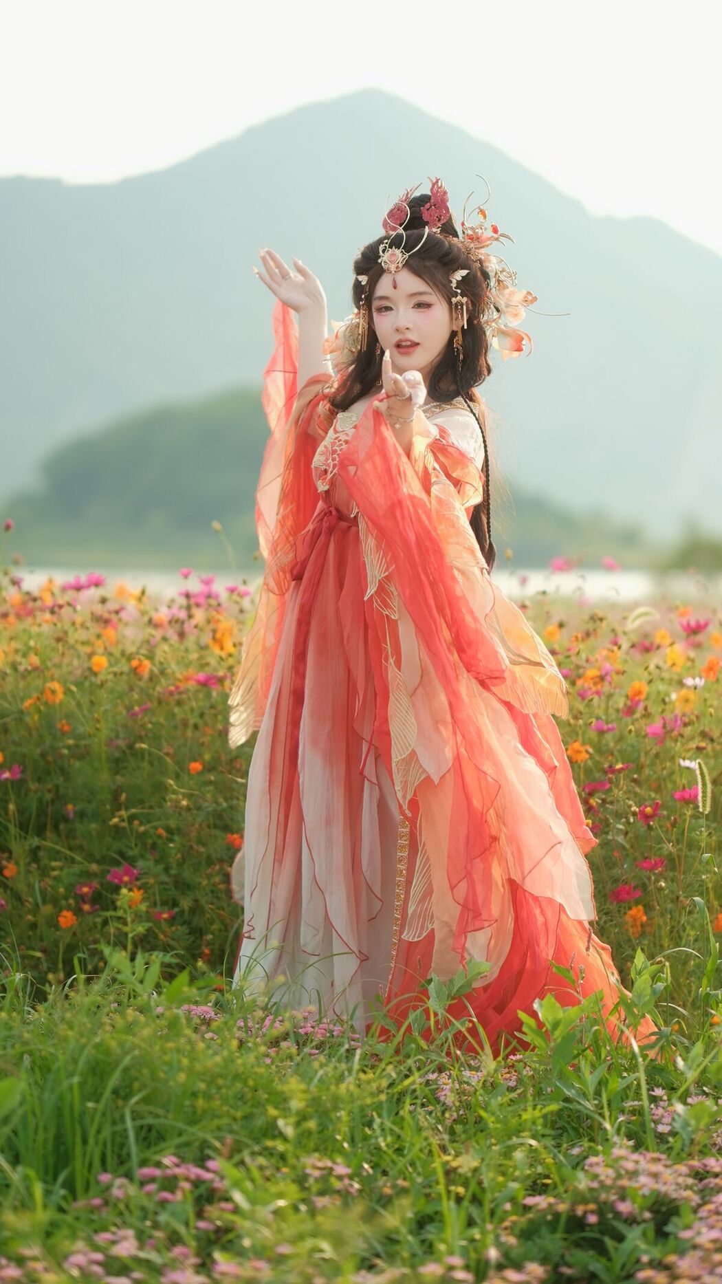 YiTuYu艺图语 Vol.8642 Xiao Shang Guan (17P)