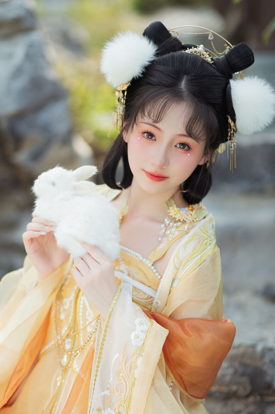 YiTuYu艺图语 Vol.8661 Yi Zhi Nian Gao Jing (15P)