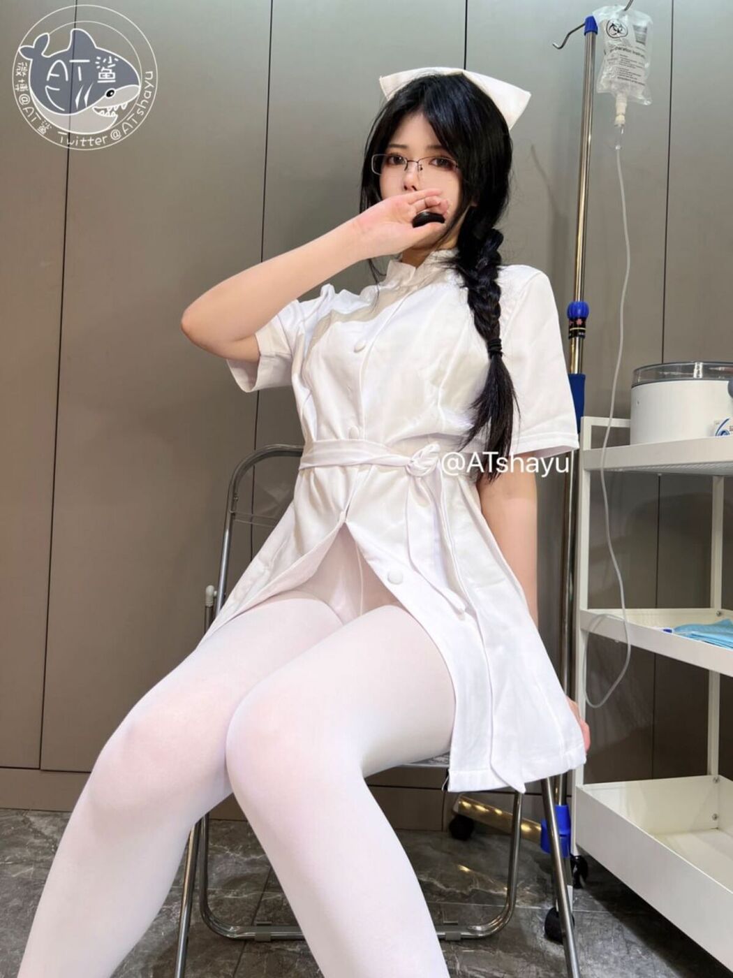 Coser@AT鲨 – 白丝护士 Part01 (72P – 2V)