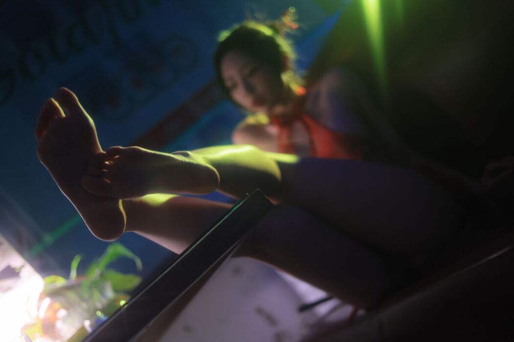 Dongeuran 동그란 – Hong Kong Part03 (52P)