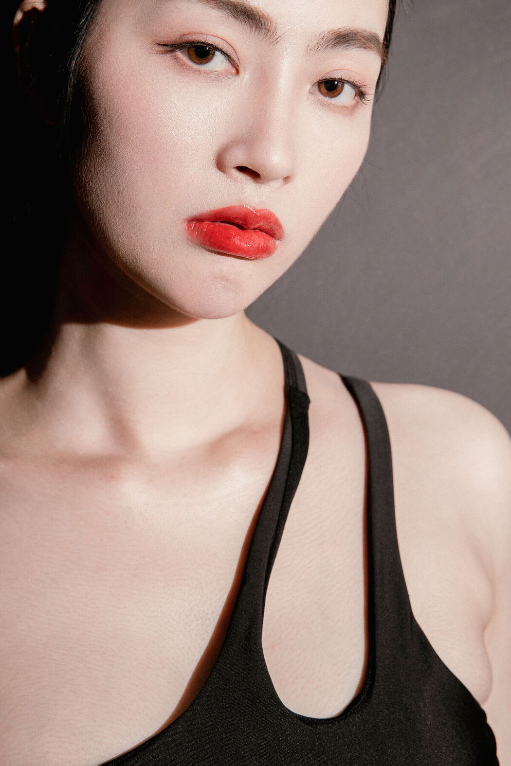 YiTuYu艺图语 Vol.8657 SUNNY (28P)