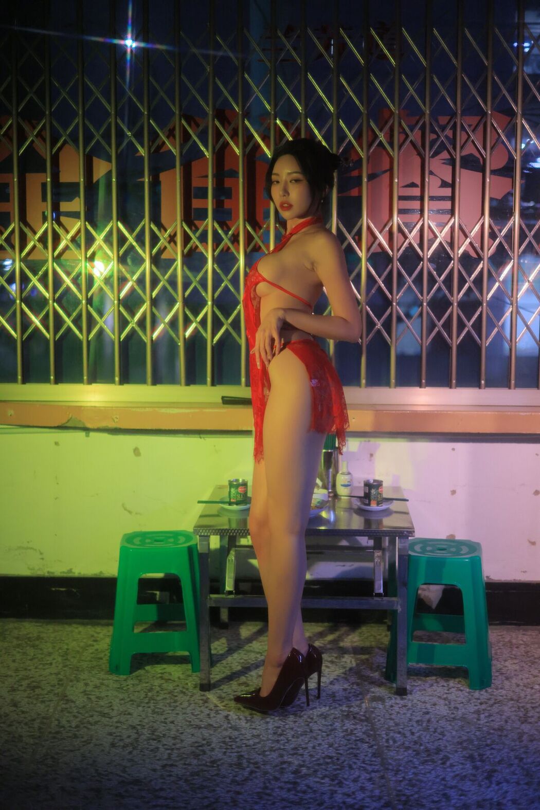 Dongeuran 동그란 – Hong Kong Part03 (52P)