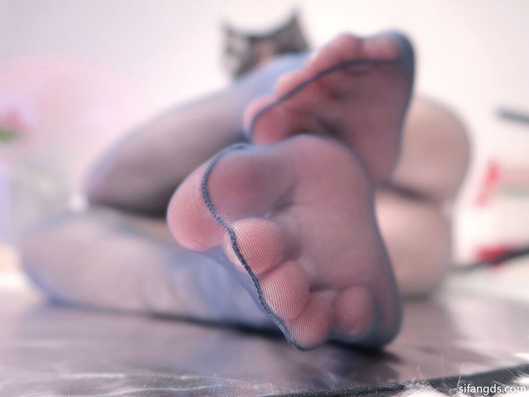 Coser@高桥千凛 – 兽耳透视黑丝 (79P – 11V)