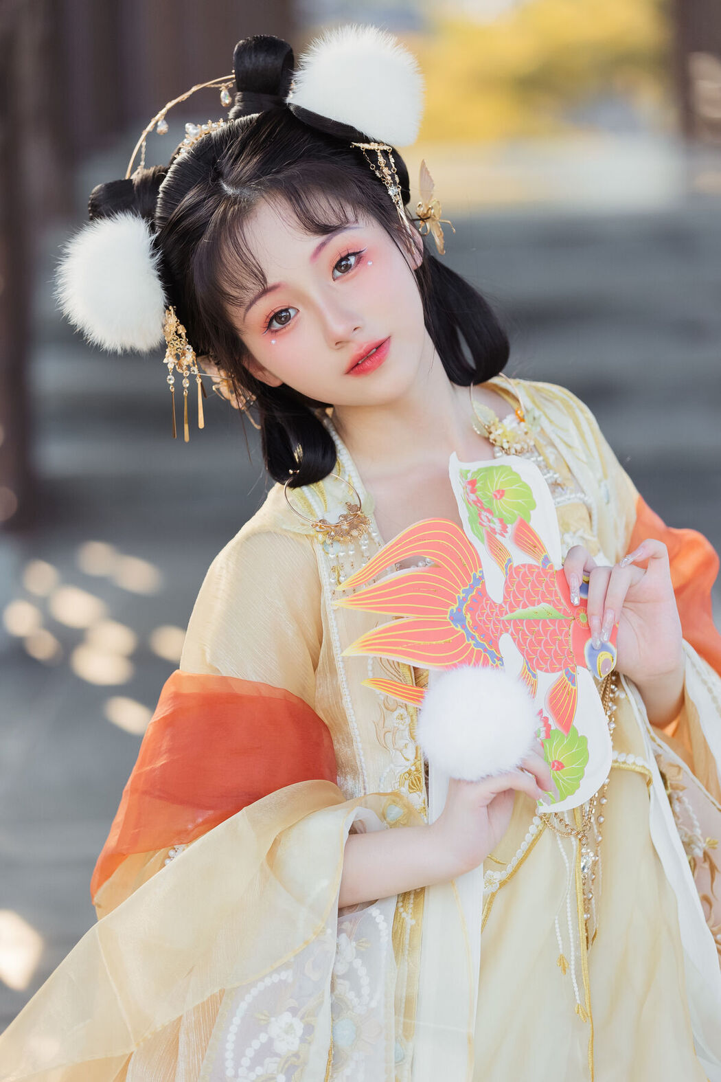 YiTuYu艺图语 Vol.8661 Yi Zhi Nian Gao Jing (15P)